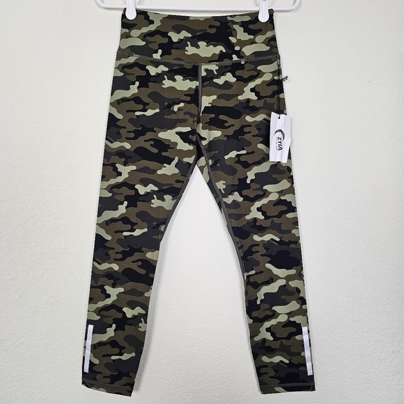 NWT Zyia Active Camo 7/8 Leggings Size 4 & 6 Light Green Reflective Soft & Snug - Picture 2 of 15